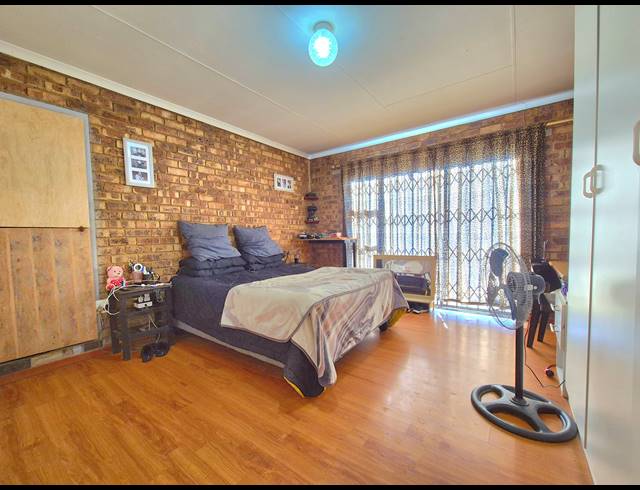 2 BEDROOM HOUSE TO LET IN BRAKPAN NORTH